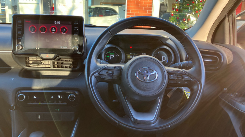 Toyota Yaris 1.5 Hybrid Design 5dr CVT Hybrid Hatchback